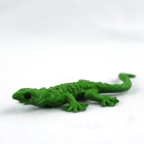 First Bonsai Garden - จำลองจิ้งจกสัตว์เลื้อยคลานสัตว์ Miniatures รุ่น Chameleon Iguana สีเขียว